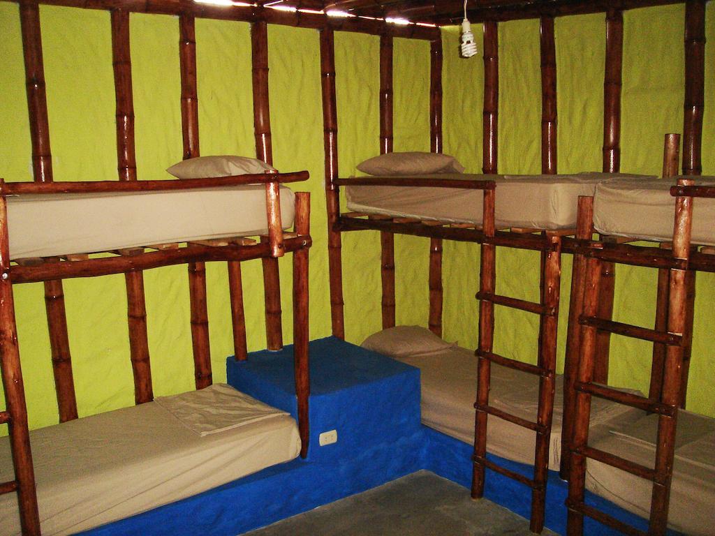 Хостел Psygon Surf Camp Манкора Номер фото