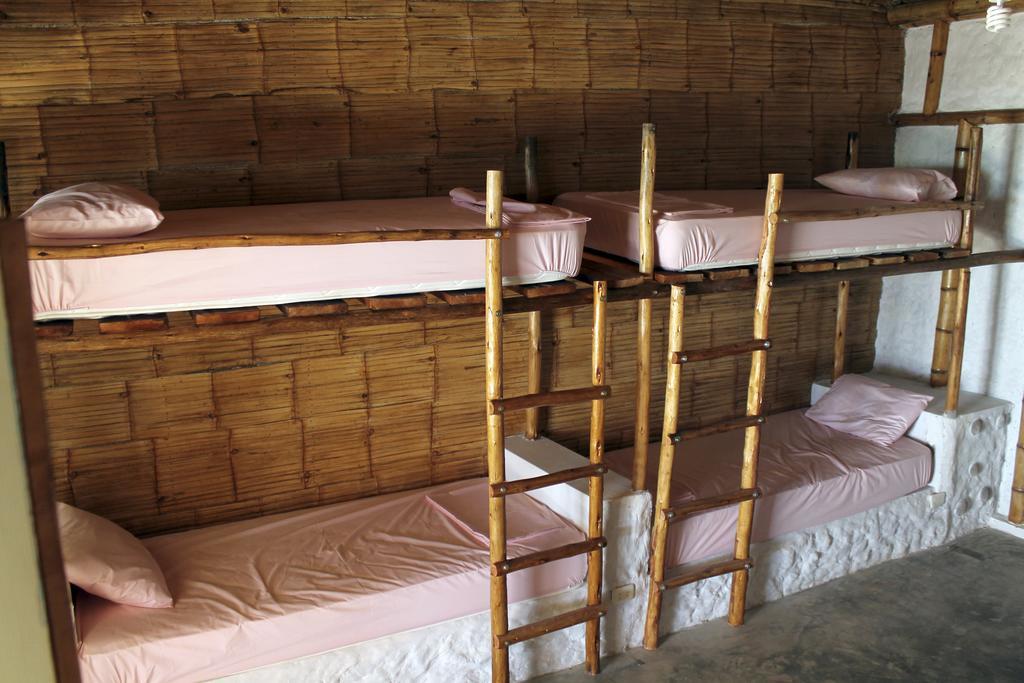 Хостел Psygon Surf Camp Манкора Номер фото